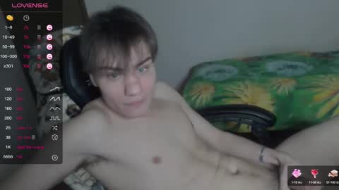 Snapshot of big_semen chatting on 02.21.25 big_semen online show from 02.21.25