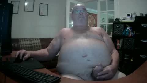 Snapshot of bigaussie5 chatting on 02.06.25 Bigaussie online show from 02.06.25