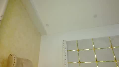 Snapshot of bigbaby004 chatting on 12.18.25 bigbaby004 online show from 12.18.25