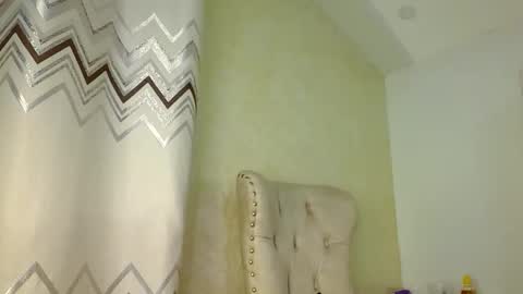 Snapshot of bigbaby004 chatting on 12.22.25 bigbaby004 online show from 12.22.25