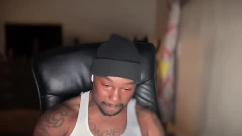 Snapshot of bigbackwoodcali chatting on 02.01.25 bigbackwoodcali online show from 02.01.25