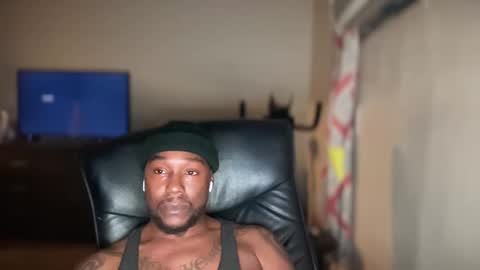 Snapshot of bigbackwoodcali chatting on 02.17.25 bigbackwoodcali online show from 02.17.25