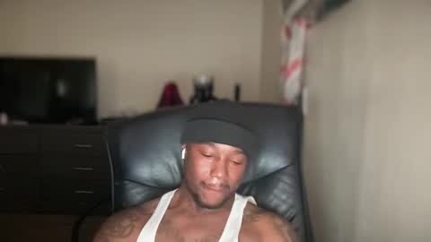 Snapshot of bigbackwoodcali chatting on 03.12.25 bigbackwoodcali online show from 03.12.25