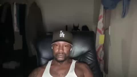 Snapshot of bigbackwoodcali chatting on 10.18.25 bigbackwoodcali online show from 10.18.25