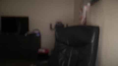 Snapshot of bigbackwoodcali chatting on 10.21.25 bigbackwoodcali online show from 10.21.25