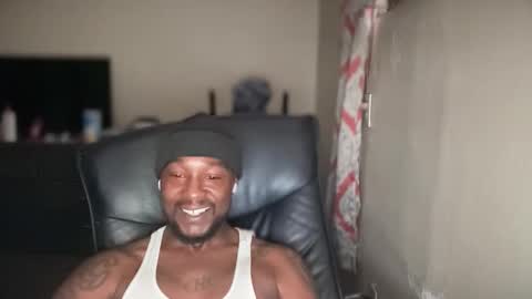 Snapshot of bigbackwoodcali chatting on 10.26.25 bigbackwoodcali online show from 10.26.25