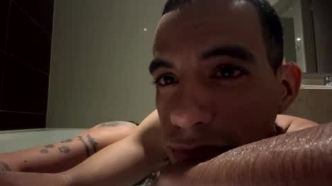 Snapshot of bigbacs chatting on 11.09.25 Bacs Independent model online show from 11.09.25