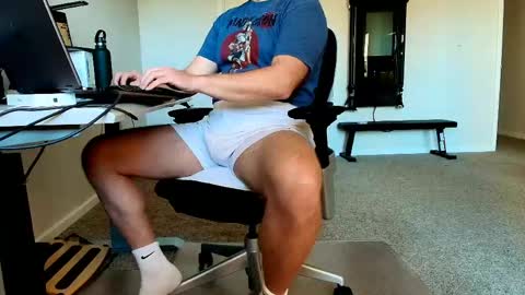 Snapshot of bigbadwolfbulge chatting on 04.24.26 Alcide Herveaux online show from 04.24.26