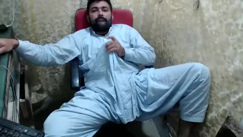 Snapshot of bigbbc999 chatting on 02.02.25 arab bbc online show from 02.02.25