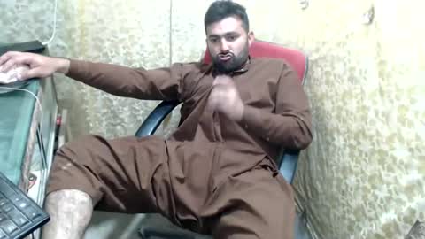 Snapshot of bigbbc999 chatting on 02.08.25 arab bbc online show from 02.08.25