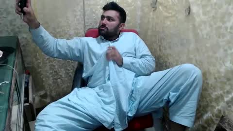 Snapshot of bigbbc999 chatting on 02.09.25 arab bbc online show from 02.09.25