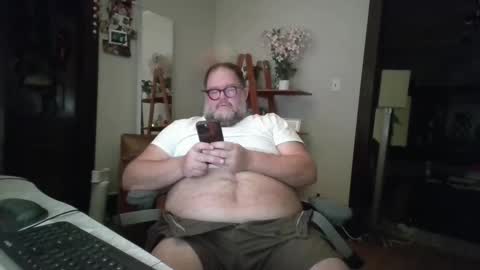 Snapshot of bigbearlittlebear2 chatting on 09.13.25 Bear Woods online show from 09.13.25