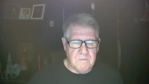 Snapshot of bigbeerdrinker1 chatting on 12.07.24 bigbeerdrinker online show from 12.07.24