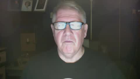 Snapshot of bigbeerdrinker1 chatting on 01.10.25 bigbeerdrinker online show from 01.10.25