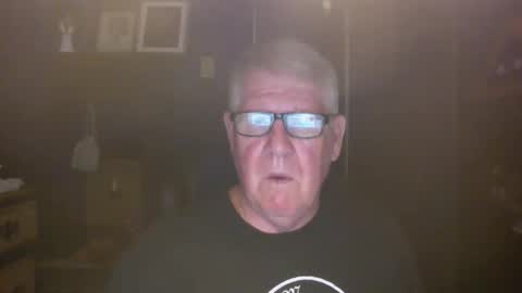 Snapshot of bigbeerdrinker1 chatting on 10.19.25 bigbeerdrinker online show from 10.19.25