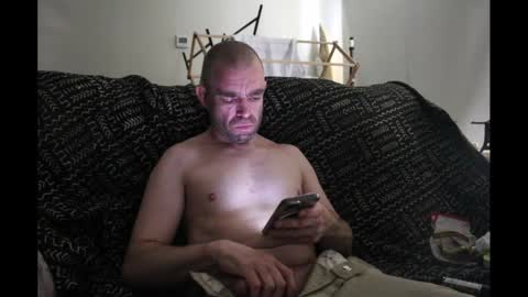 Snapshot of bigbenmelb9 chatting on 01.10.25 bigbenmelb9 online show from 01.10.25