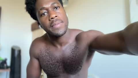 Snapshot of bigboirod chatting on 11.08.25 Roddy online show from 11.08.25