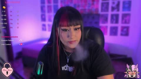 Snapshot of bigboobs_cloe chatting on 11.06.25 bigboobs cloe online show from 11.06.25