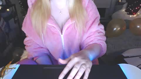 bigboobs_cutie online show from 01.01.25