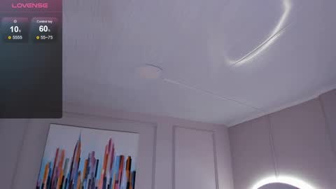   online show from 10.04.25