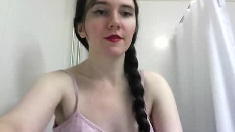 Snapshot of bigbootybunny chatting on 09.16.25 Isabella online show from 09.16.25