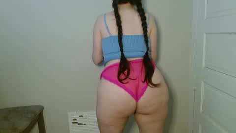 Isabella online show from 03.14.26