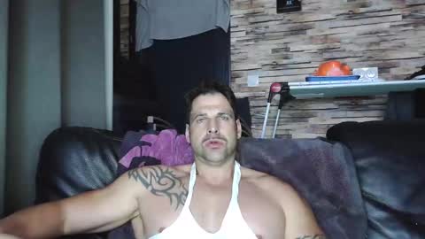 Snapshot of bigboyband chatting on 11.13.25 Bigboyband online show from 11.13.25