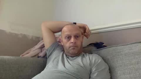 Snapshot of bigbumlover2377 chatting on 11.10.25 bigbumlover2377 online show from 11.10.25