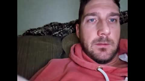 Snapshot of bigcanuck35 chatting on 10.28.25 bigcanuck35 online show from 10.28.25