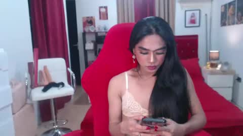 Snapshot of bigcassandrats chatting on 12.20.24 BIG COCK CASSANDRA online show from 12.20.24
