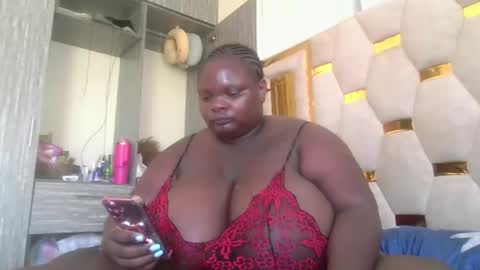 Snapshot of bigchocotities chatting on 11.03.25 bigchocotities online show from 11.03.25