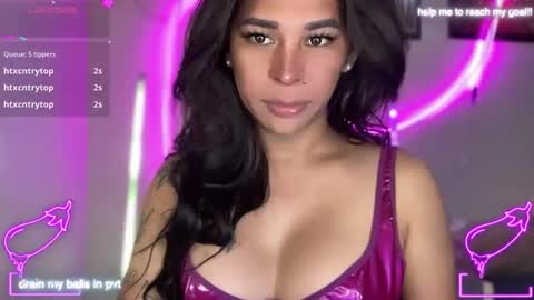 queen amanda online show from 04.21.26