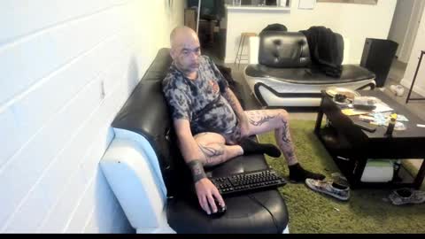 bigdickpiercedtattoos online show from 10.09.25