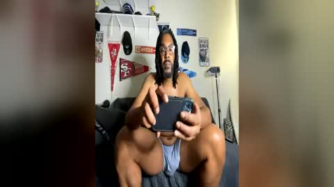 Snapshot of bigdinca chatting on 06.17.26 bigdinca online show from 06.17.26