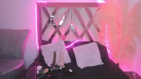 Lucy and Fred online show from 02.23.25