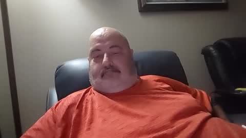 Snapshot of bigfuzzyteddybear chatting on 10.18.25 bigfuzzyteddybear online show from 10.18.25