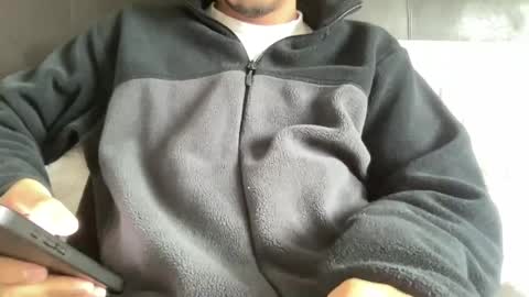 Snapshot of biggbrown12 chatting on 05.12.26 bigbrown online show from 05.12.26