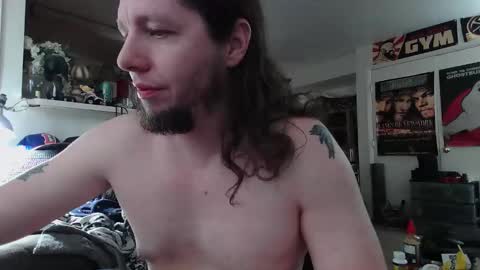 biggerisbetter21 online show from 10.15.25