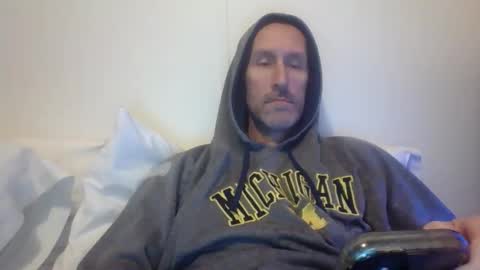 Snapshot of bighugemouthful chatting on 11.06.25 Chaz online show from 11.06.25