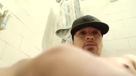 Snapshot of biglatinochorizo chatting on 12.19.24 biglatinochorizo online show from 12.19.24