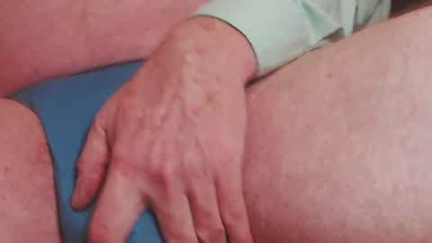 Snapshot of bigmanred chatting on 12.17.24 Red online show from 12.17.24