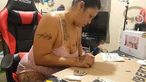 the Mini mami online show from 02.04.25