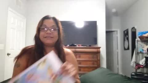 the Mini mami online show from 10.06.25