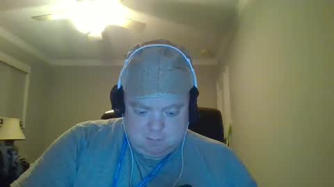 Snapshot of bigred_nyc chatting on 02.01.25 Big Red online show from 02.01.25