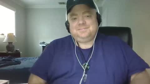 Snapshot of bigred_nyc chatting on 02.17.25 Big Red online show from 02.17.25