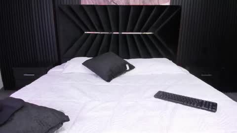 Zayra online show from 10.10.25