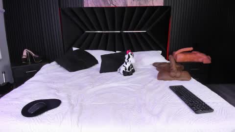 Zayra online show from 11.30.25