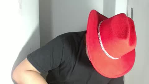 Snapshot of bigthick_blackcock chatting on 06.05.26 MANUEL online show from 06.05.26