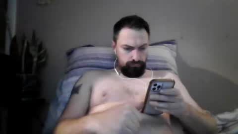 Snapshot of bigthickenergy9 chatting on 01.05.25 bigthickenergy9 online show from 01.05.25