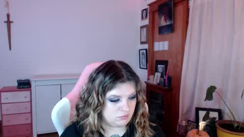 Snapshot of bigtiddygoddess chatting on 12.07.24 Morgan Lafeuille online show from 12.07.24